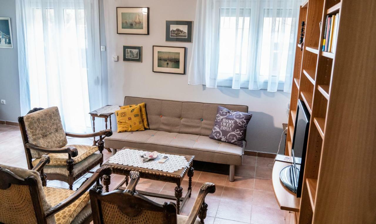 Next To The Sea - Apartment Agia Triada  Exterior foto